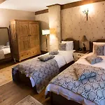 Kyrenia Palace Boutique Отель 4*