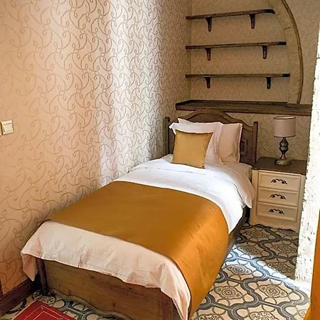 酒店 Kyrenia Palace Boutique 凯里尼亚