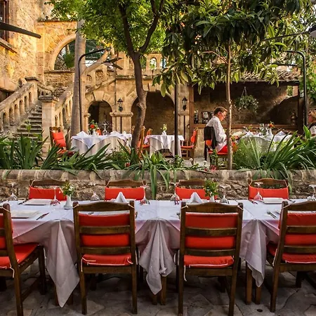 Отель Kyrenia Palace Boutique