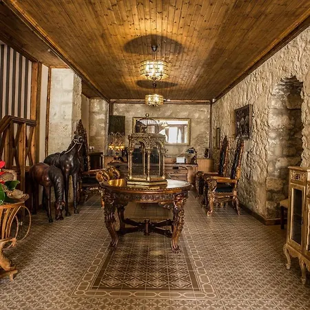 Отель Kyrenia Palace Boutique Кирения