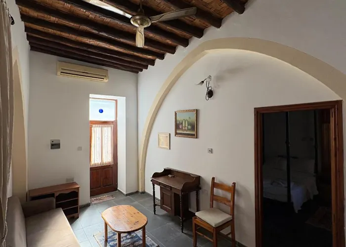 Kyrenia Palace Boutique Girne